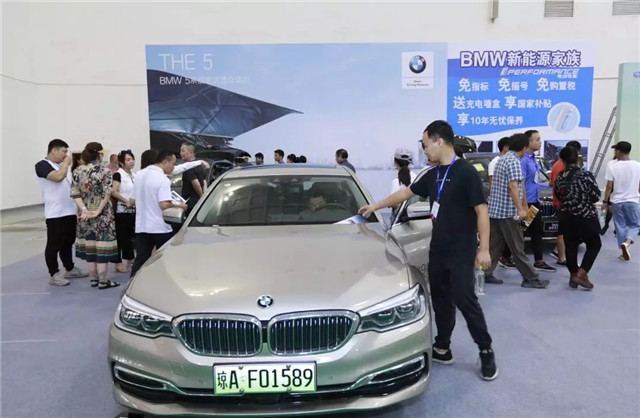 100多家企業(yè)參展、200余輛新車(chē)亮相，第四屆振威海南新能源車(chē)展盛大開(kāi)幕！
