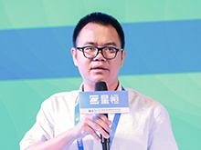 廣東省電動(dòng)車(chē)商會(huì )秘書(shū)長(cháng)黃建軍主持“電動(dòng)車(chē)鋰電安全應用探討”主題論壇