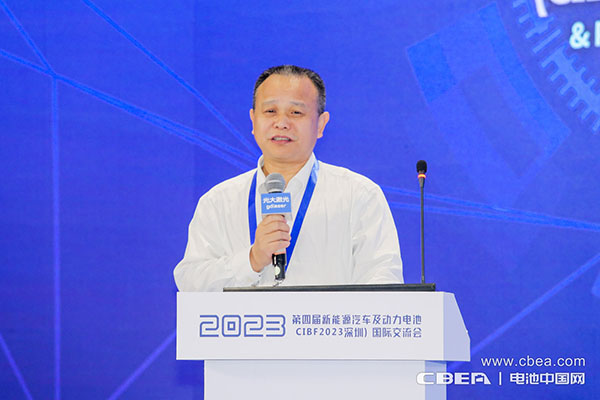 光大激光董事長(cháng)何林主旨發(fā)言：向高端鋰電“智造”之路進(jìn)發(fā)