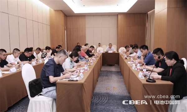聚焦標準建設和人才培養，氫能與燃料電池專(zhuān)題研討會(huì )在滬舉辦