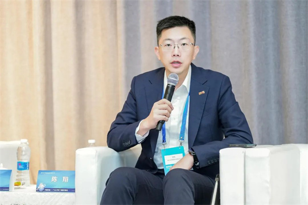 “Li+學(xué)社”高端對話(huà)：警惕全球化機遇下，鋰電企業(yè)的出海挑戰和技術(shù)迭代風(fēng)險
