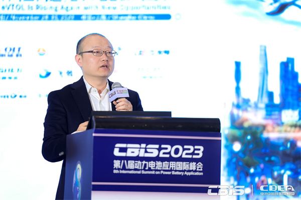 廣州凌頂能源科技有限公司創(chuàng  )始人/CEO梅驁博士：高能大圓柱電池在電動(dòng)航空領(lǐng)域應用的優(yōu)勢與展望